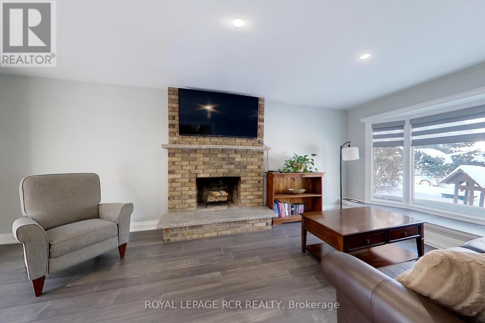 14 GOLDGATE CRESCENT Image 5