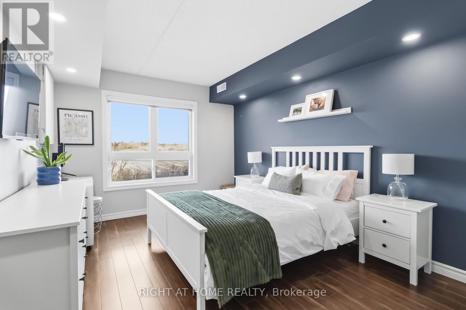 305 - 4450 FAIRVIEW STREET SOUTH Image 29