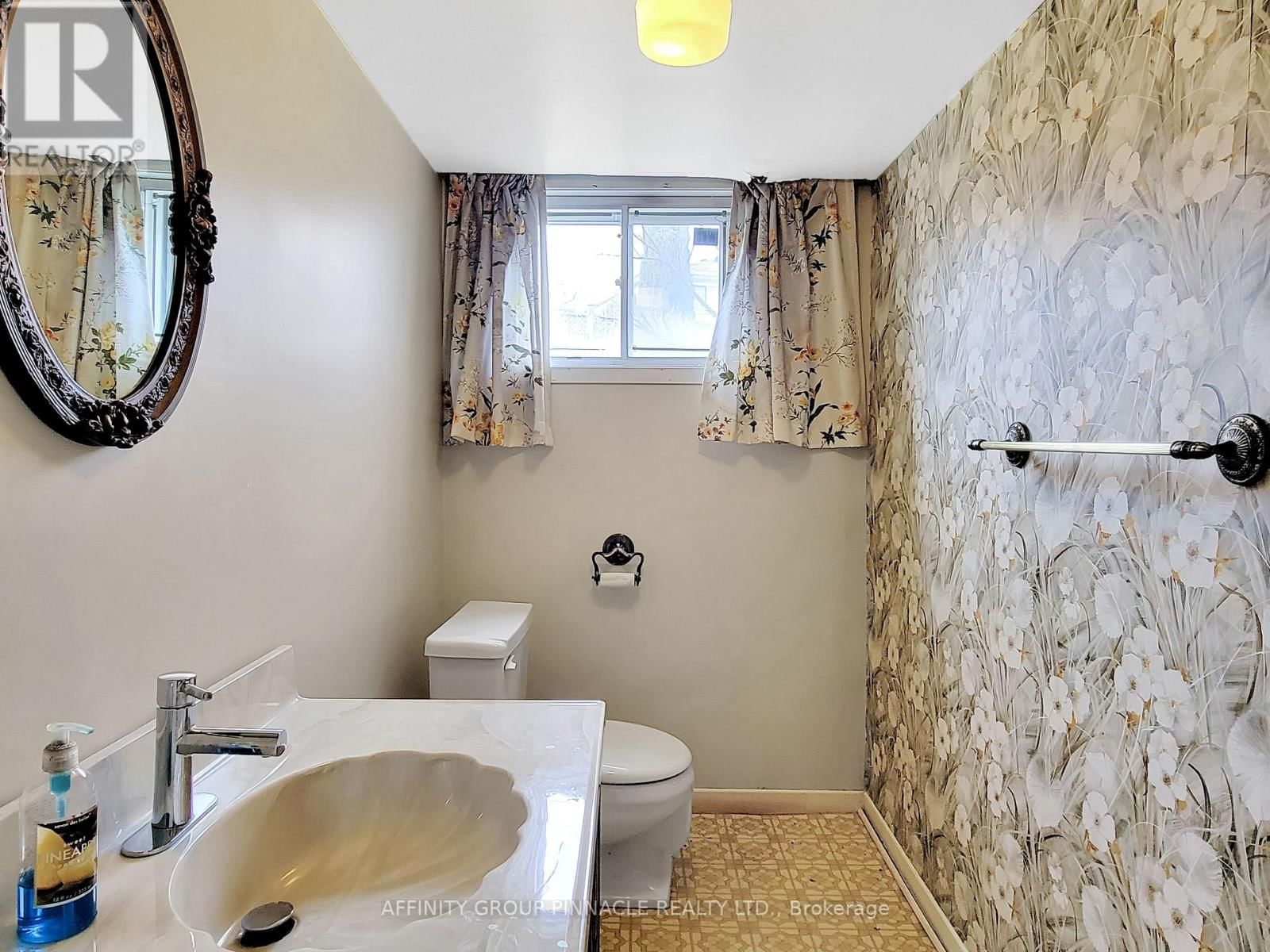 2338 DOROTHEA COURT Image 29