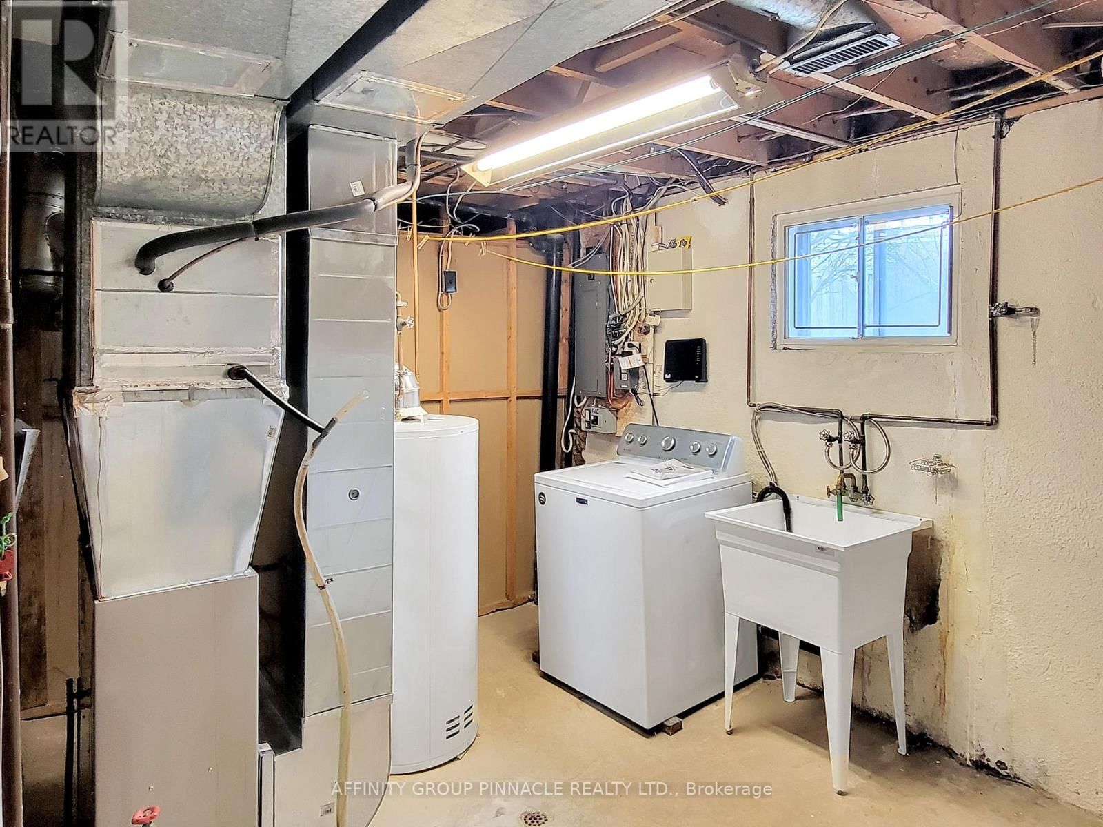 2338 DOROTHEA COURT Image 30