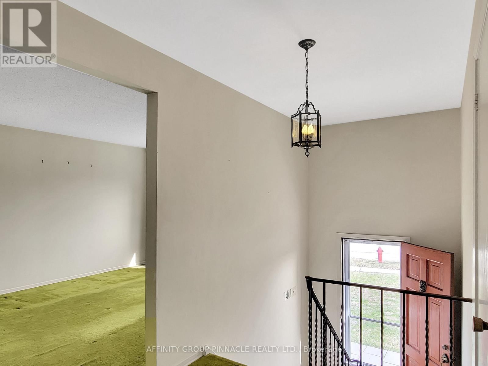 2338 DOROTHEA COURT Image 8