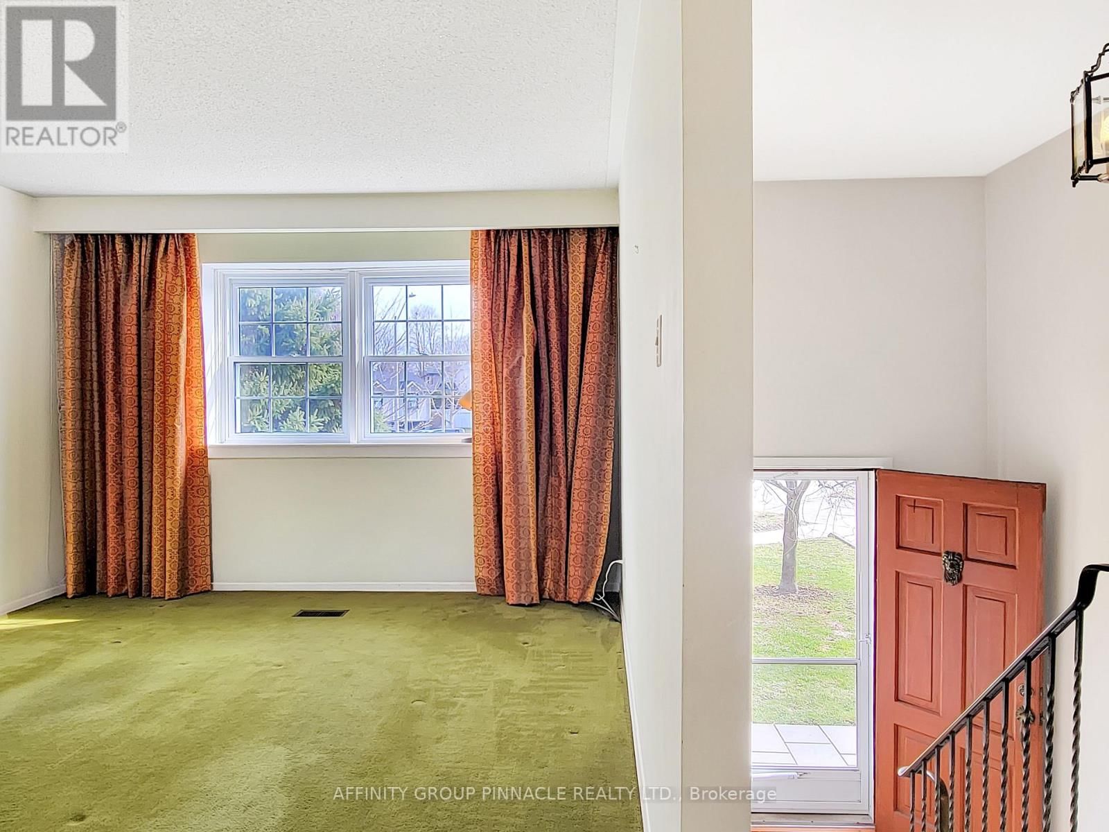 2338 DOROTHEA COURT Image 9