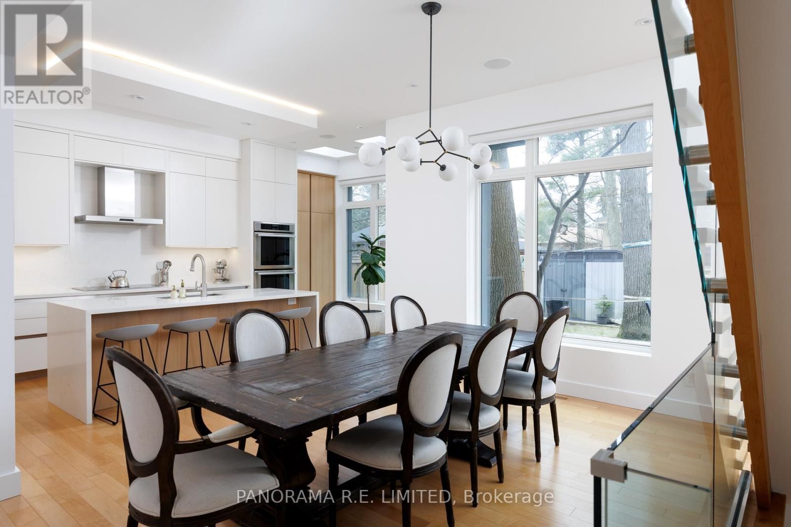 8 GREENFORD ROAD Image 16