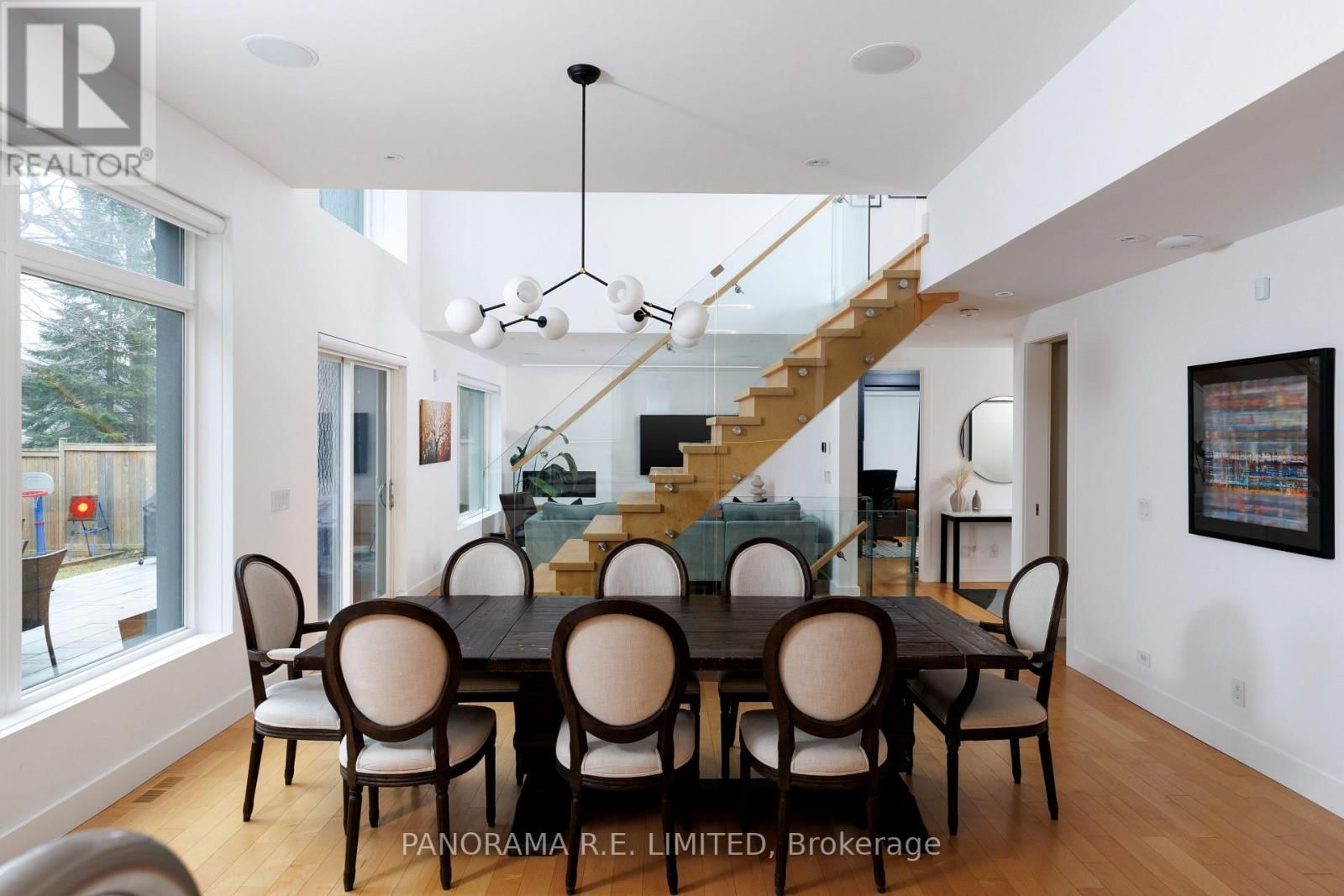 8 GREENFORD ROAD Image 17