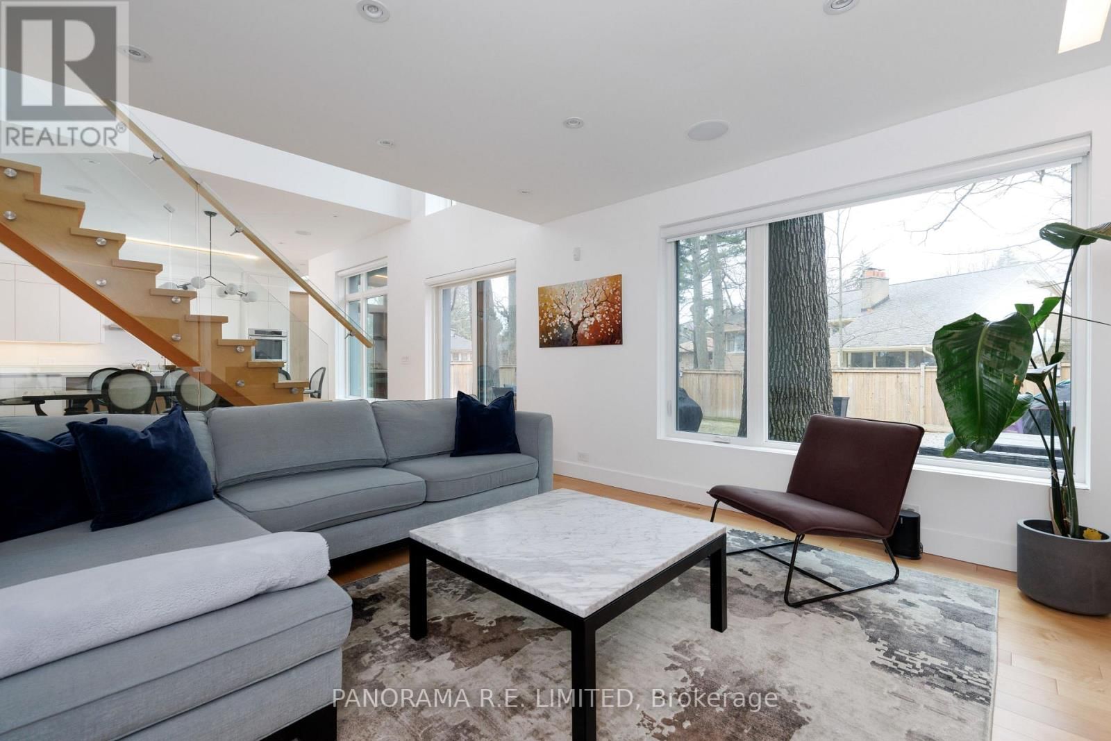 8 GREENFORD ROAD Image 20