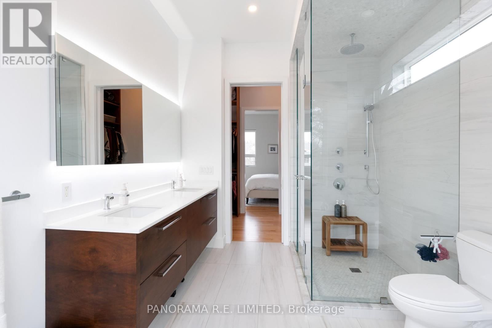 8 GREENFORD ROAD Image 33