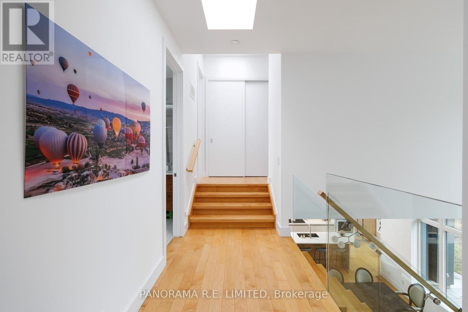 8 GREENFORD ROAD Image 34