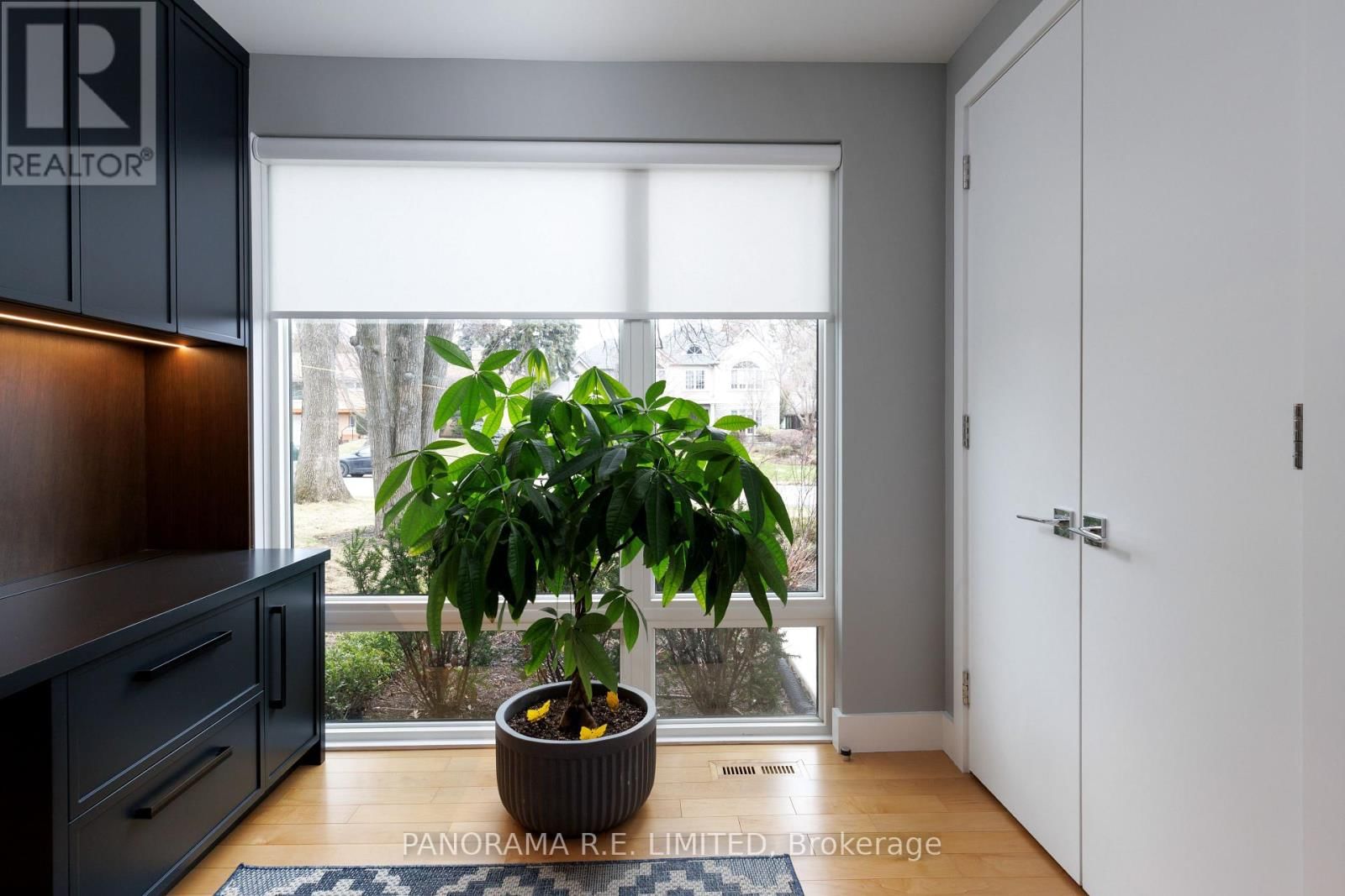 8 GREENFORD ROAD Image 7