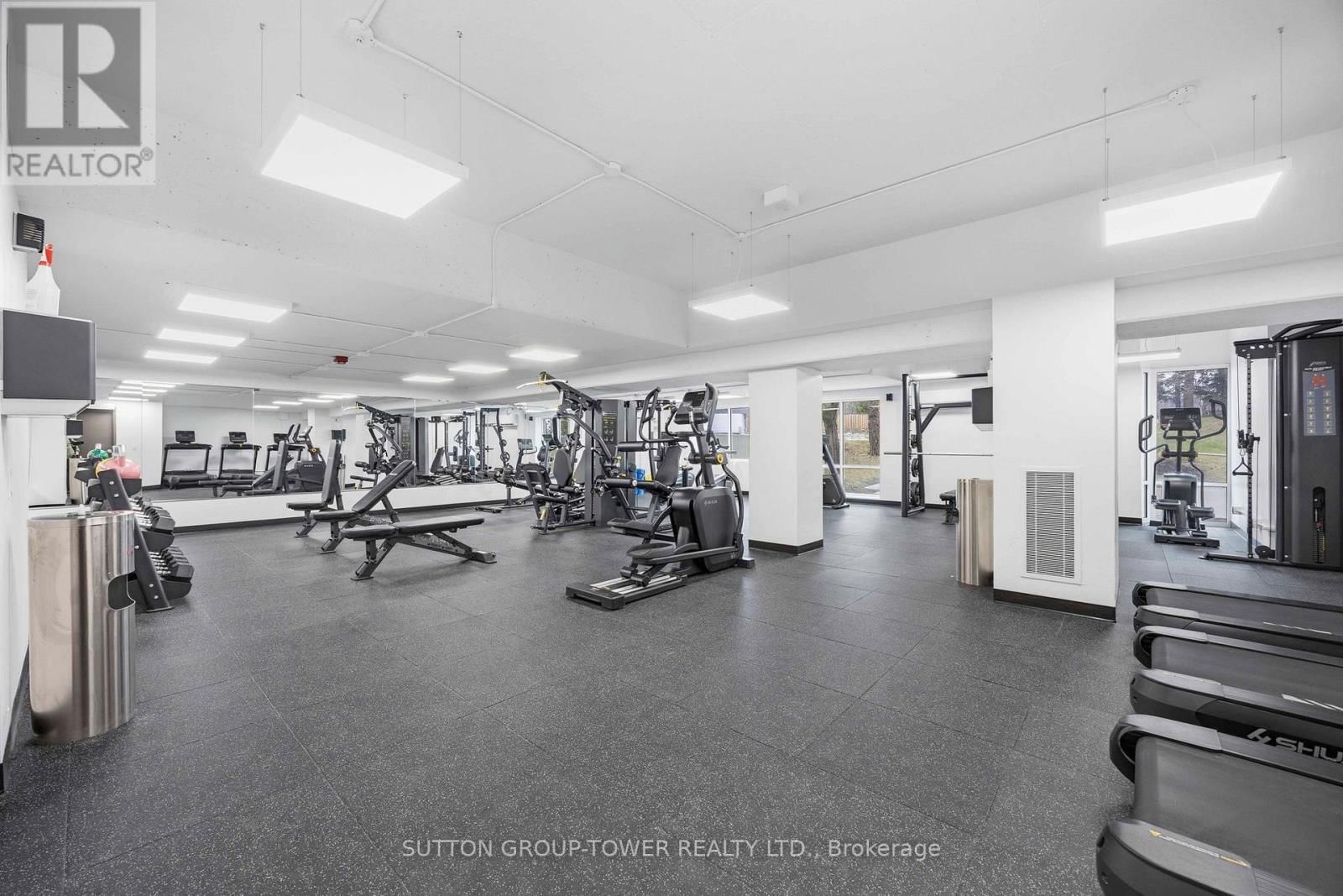 1901 - 3077 WESTON ROAD Image 28