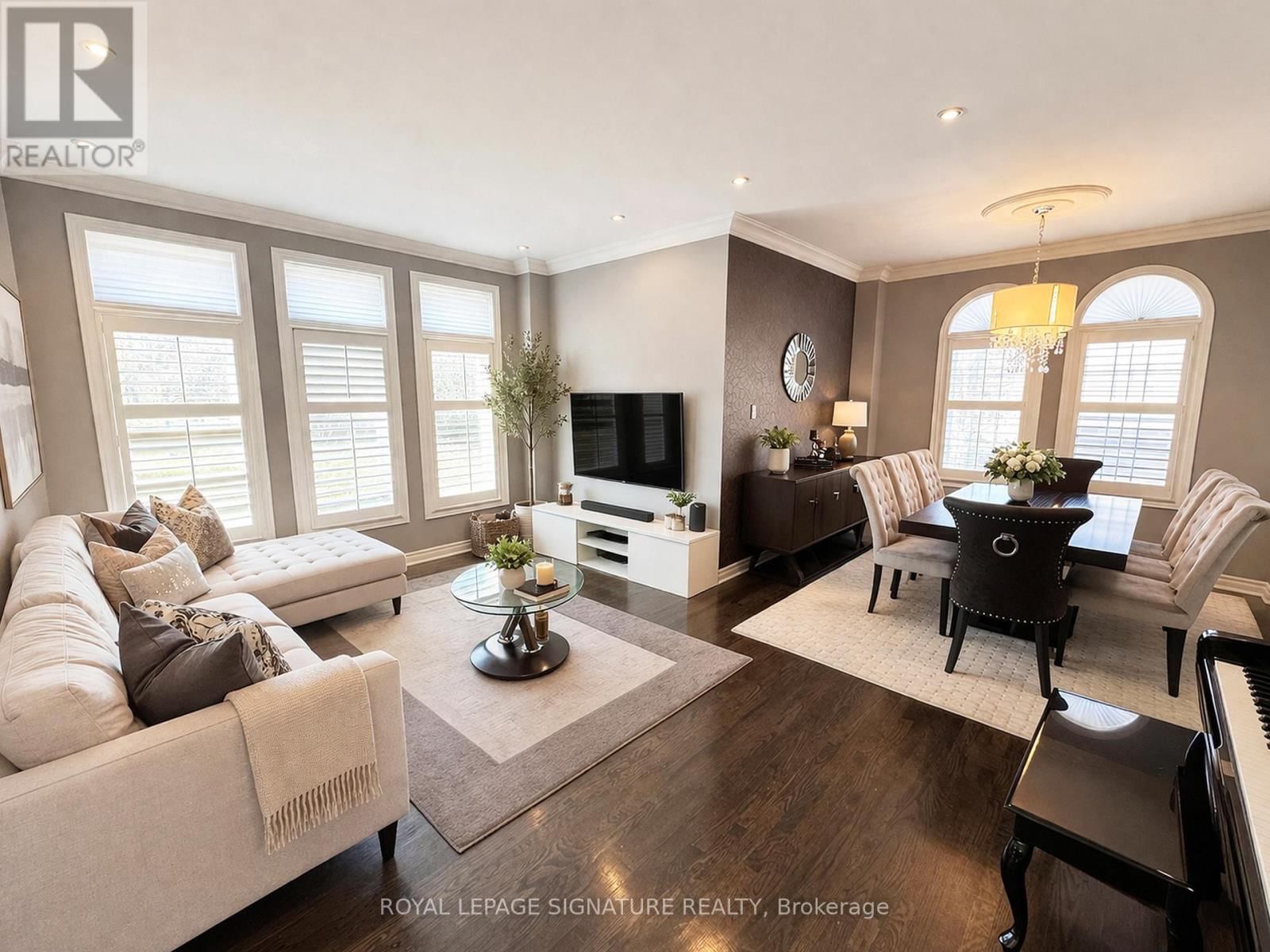 1 GRANITE COURT Image 1