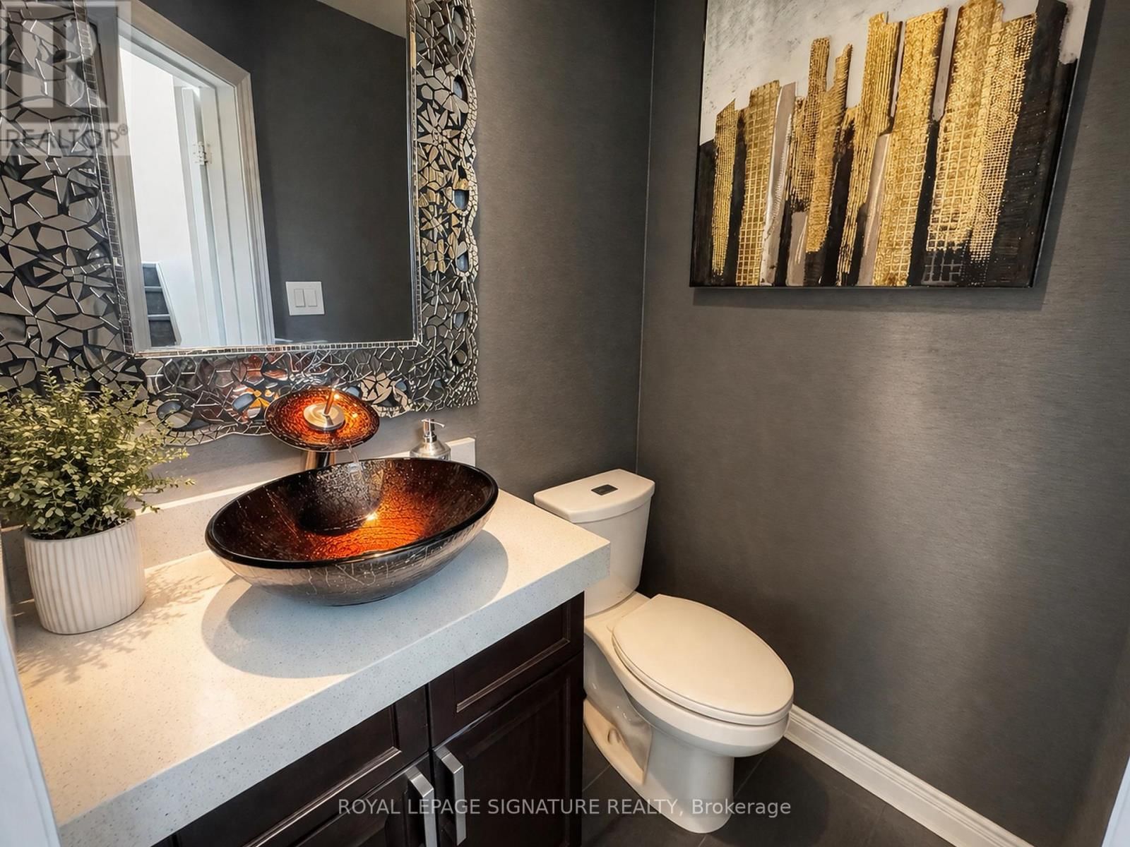 1 GRANITE COURT Image 10