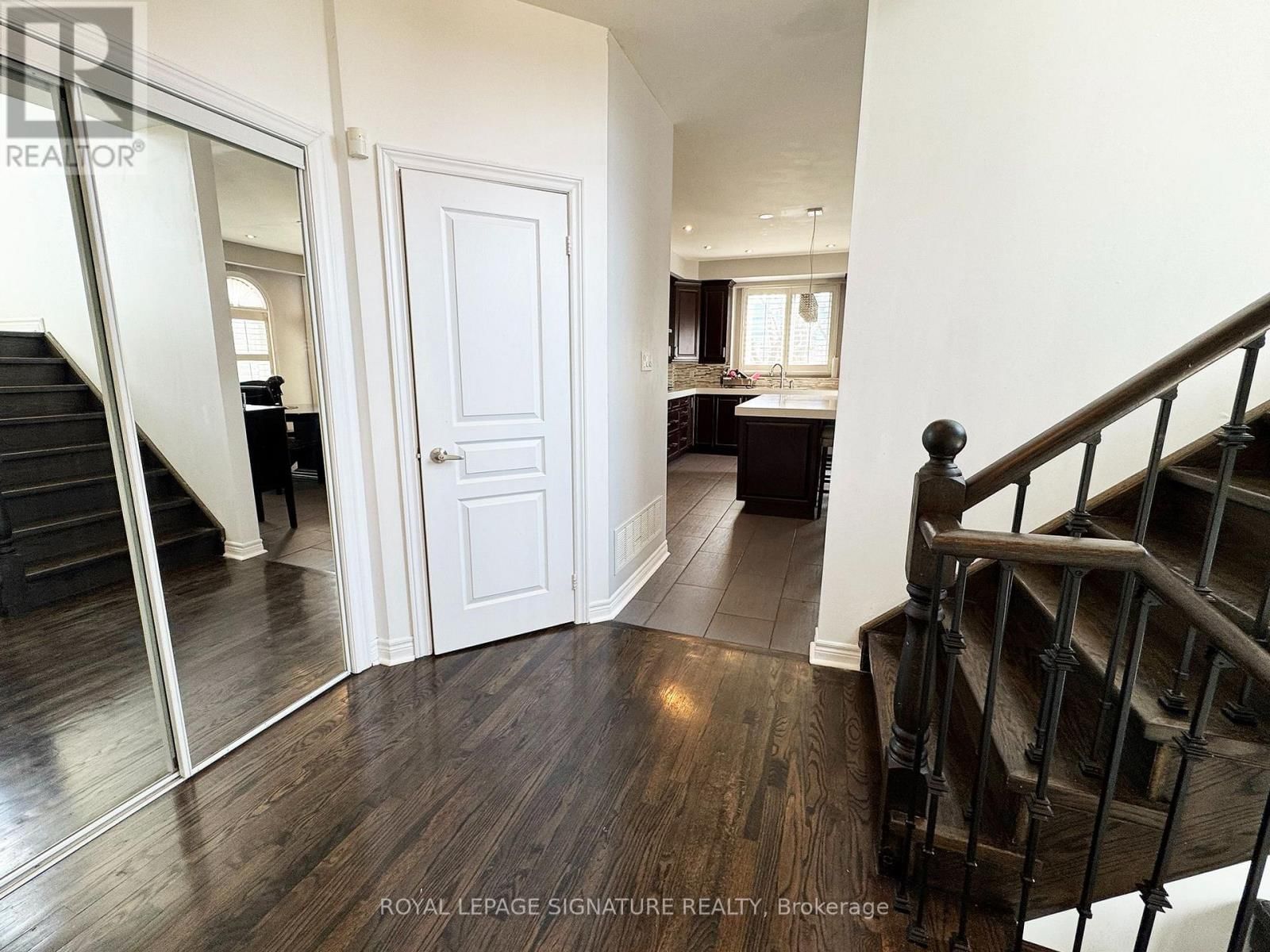 1 GRANITE COURT Image 11