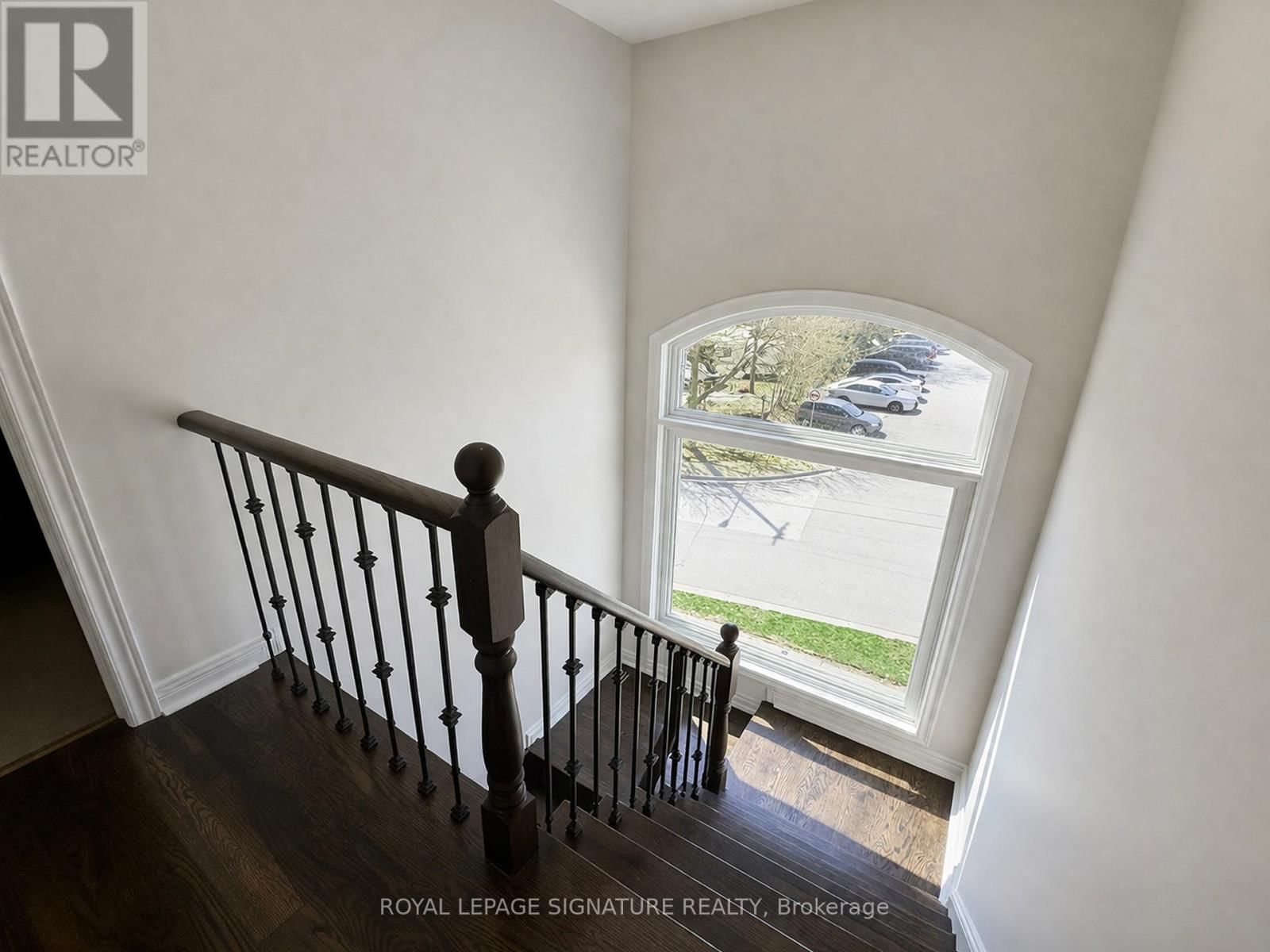 1 GRANITE COURT Image 13