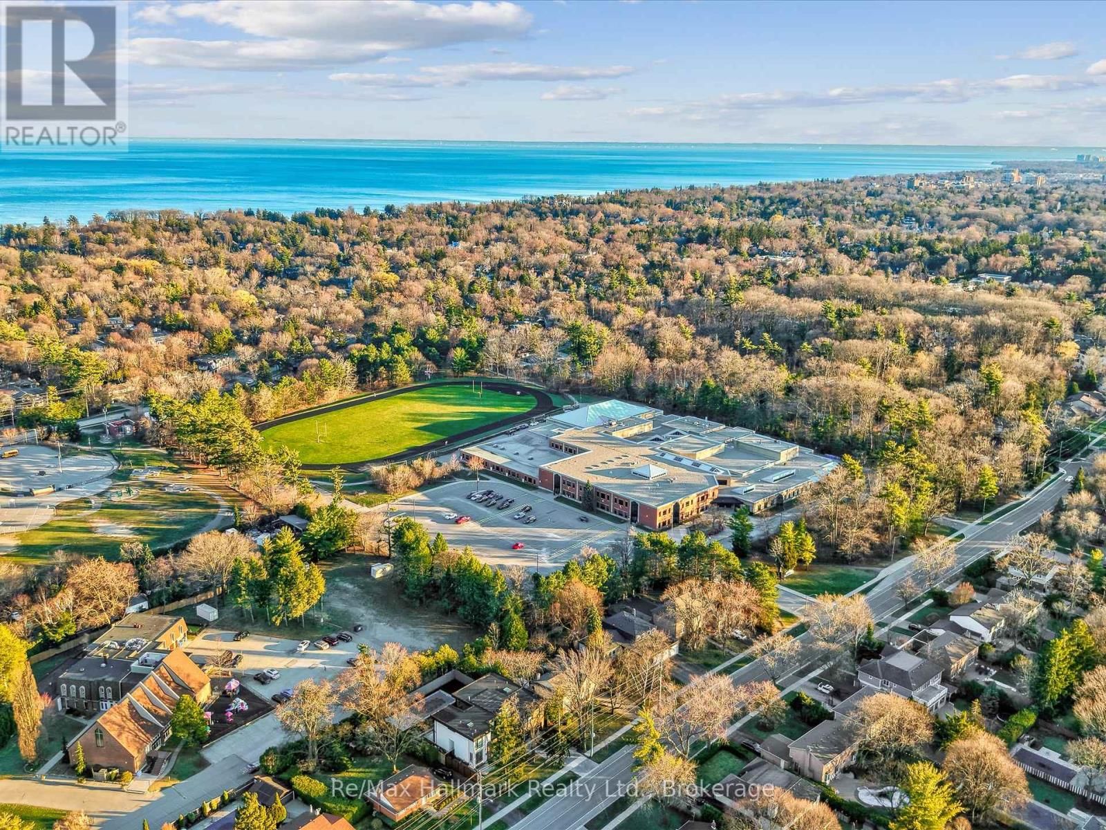 2103 CONSTANCE DRIVE Image 46