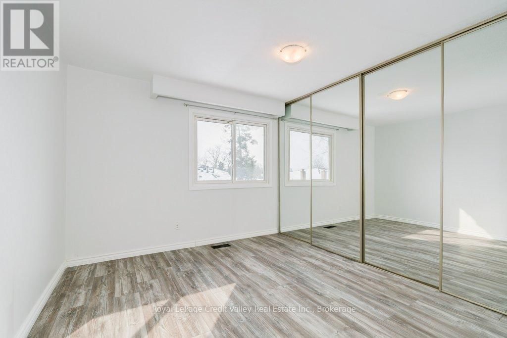 376 HANSEN ROAD NORTH Image 14