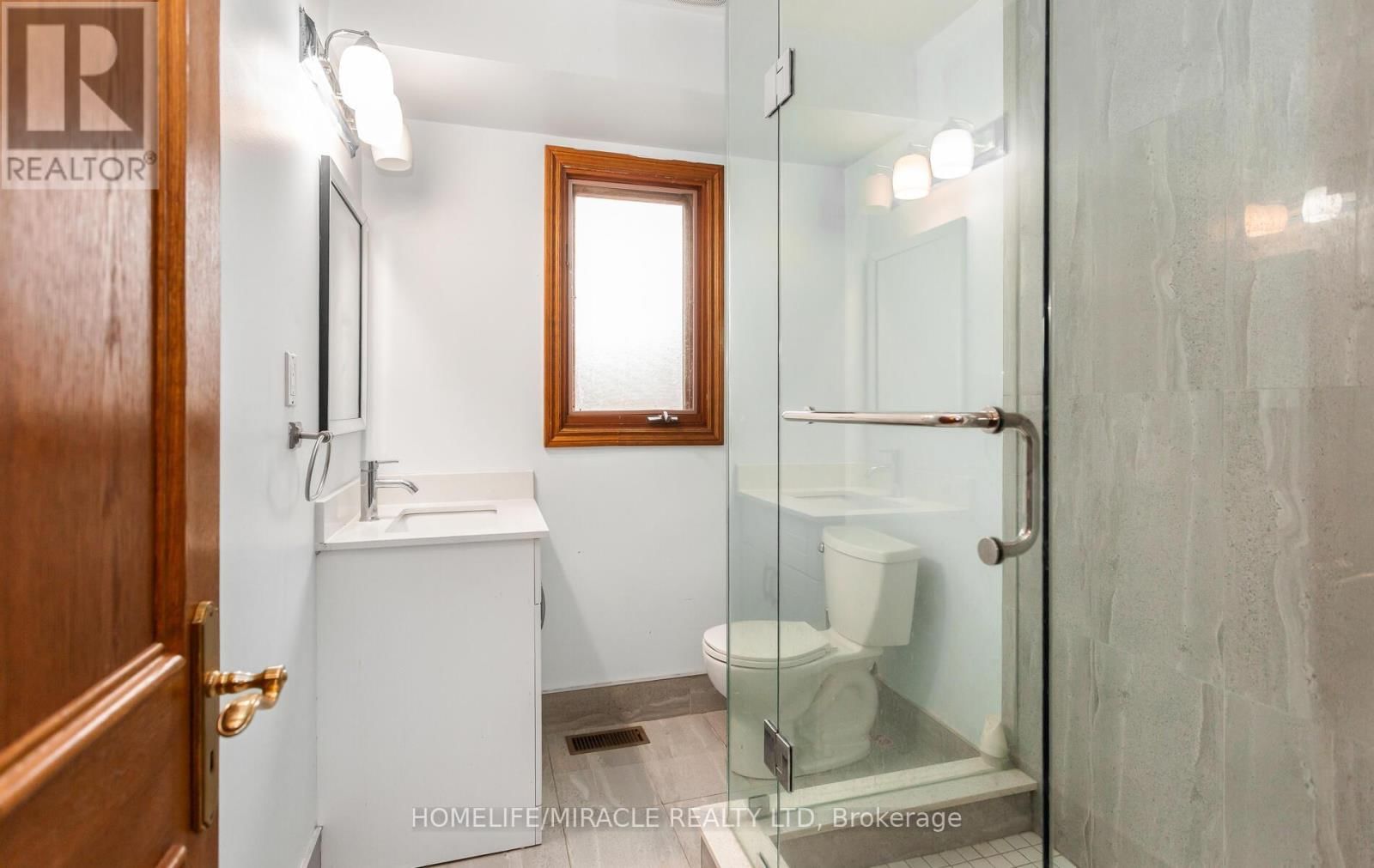 85 HARLOW CRESCENT Image 19