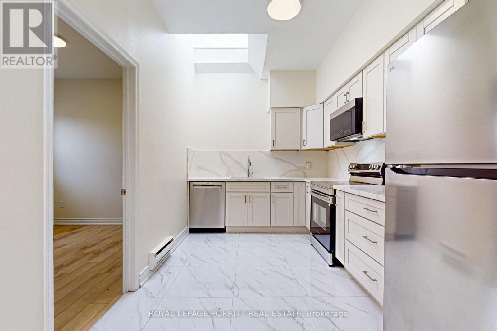 2 - 3519 LAKE SHORE BOULEVARD WEST Image 14