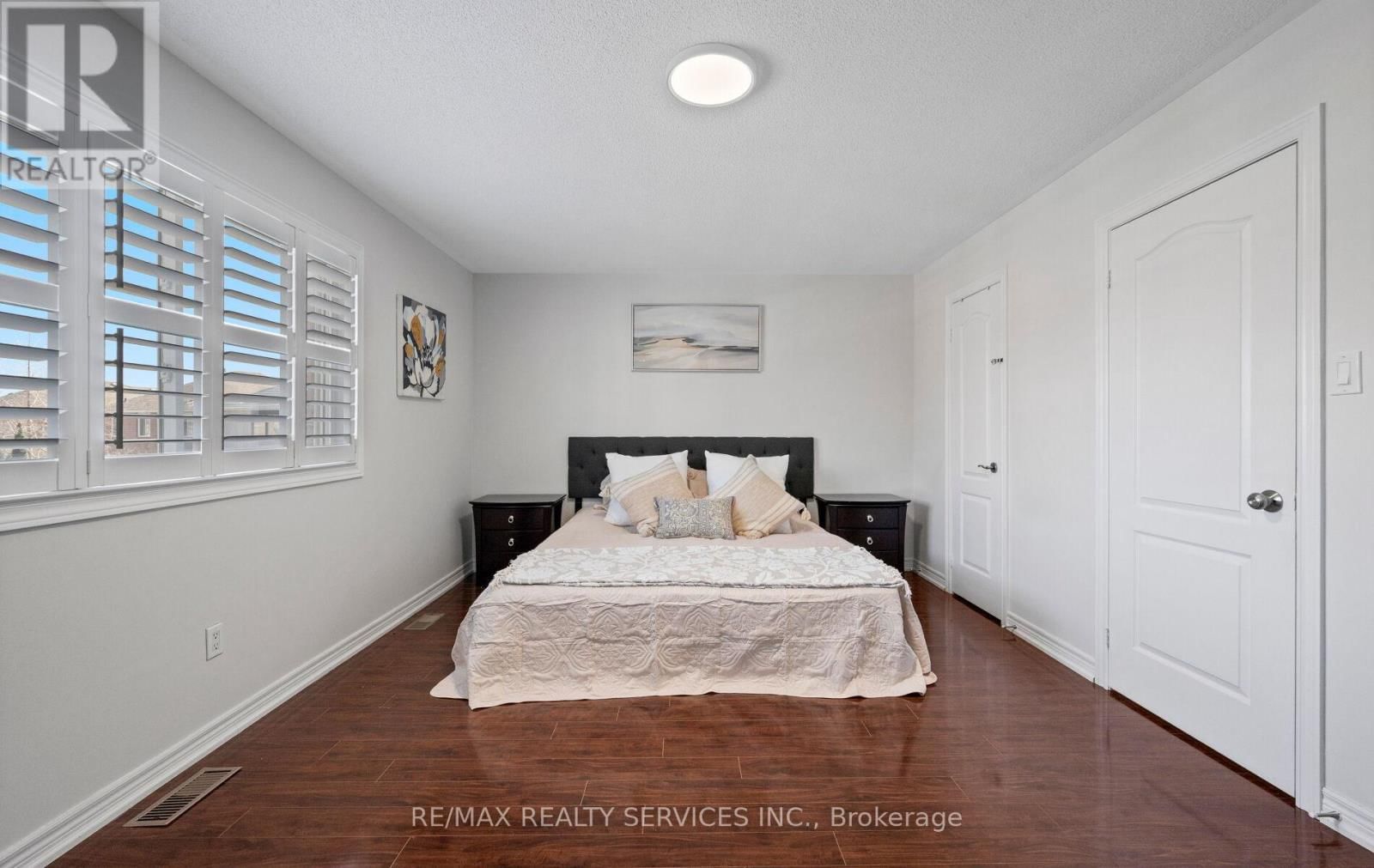 5 THORNBUSH BOULEVARD Image 27