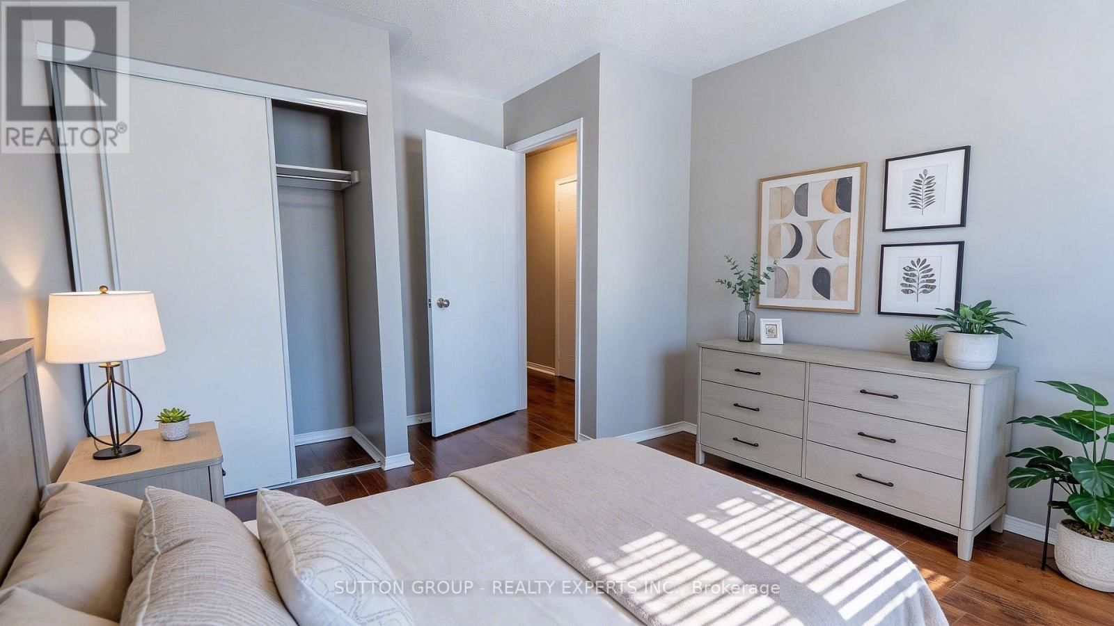 63 WICKSTEAD COURT Image 27