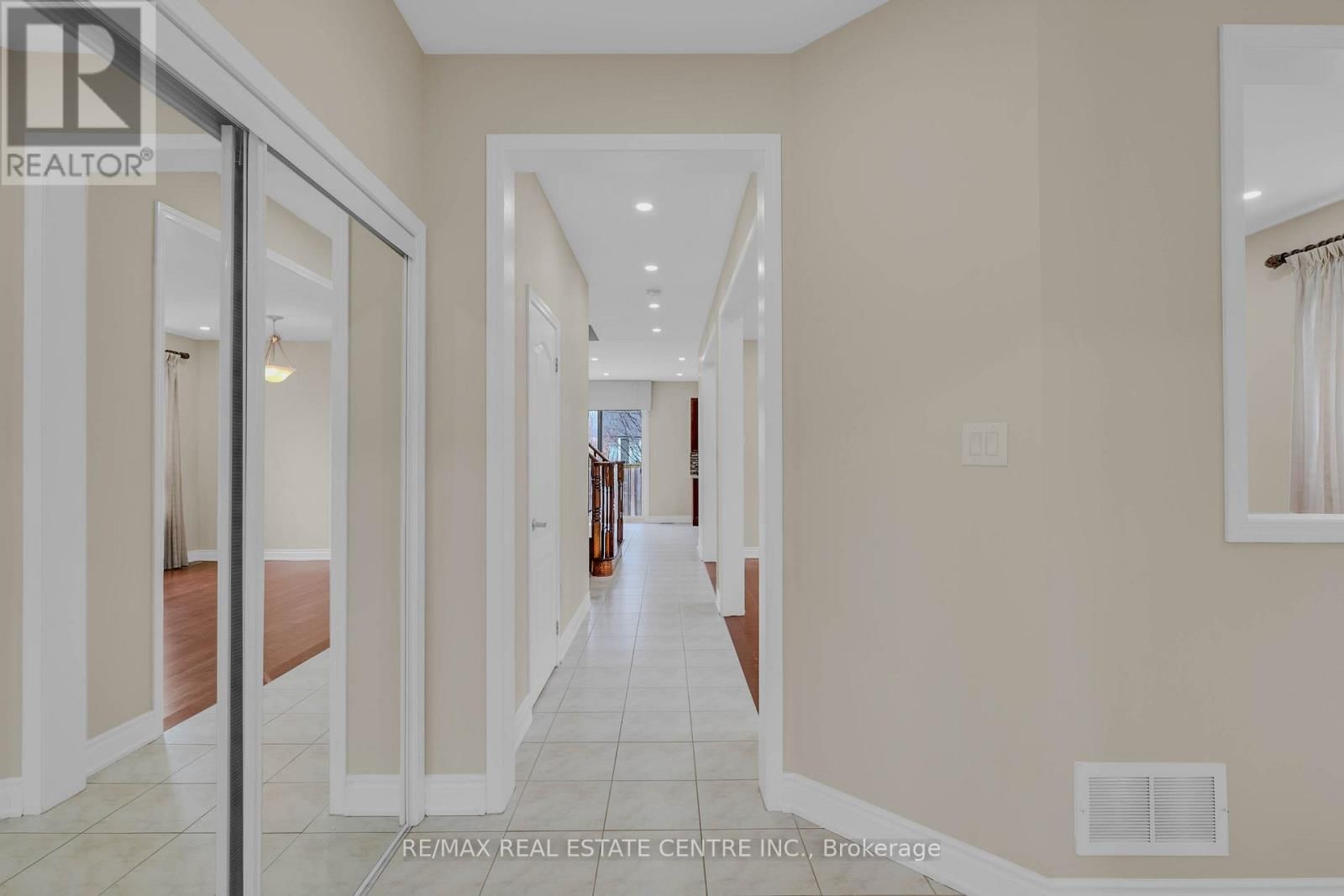 706 MADDOCKS TRAIL Image 9