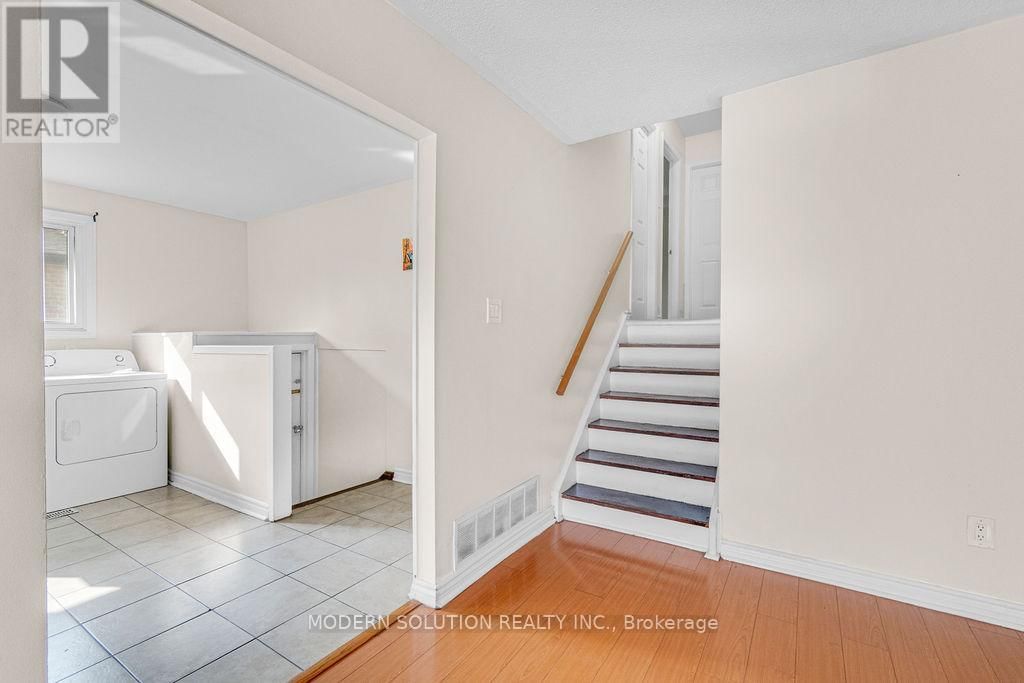 142 MILL STREET NORTH Image 10