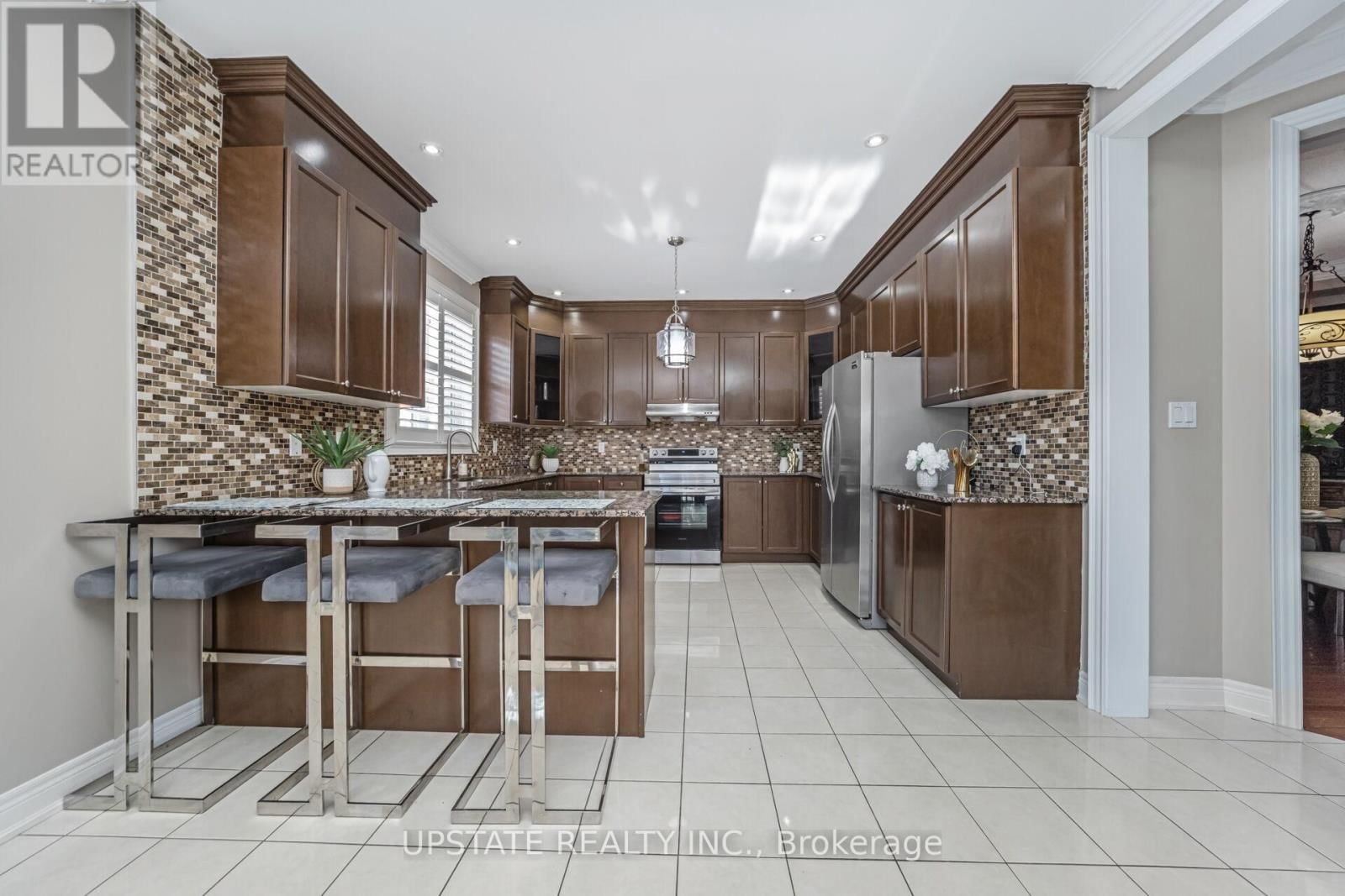 24 HAYWOOD DRIVE Image 14