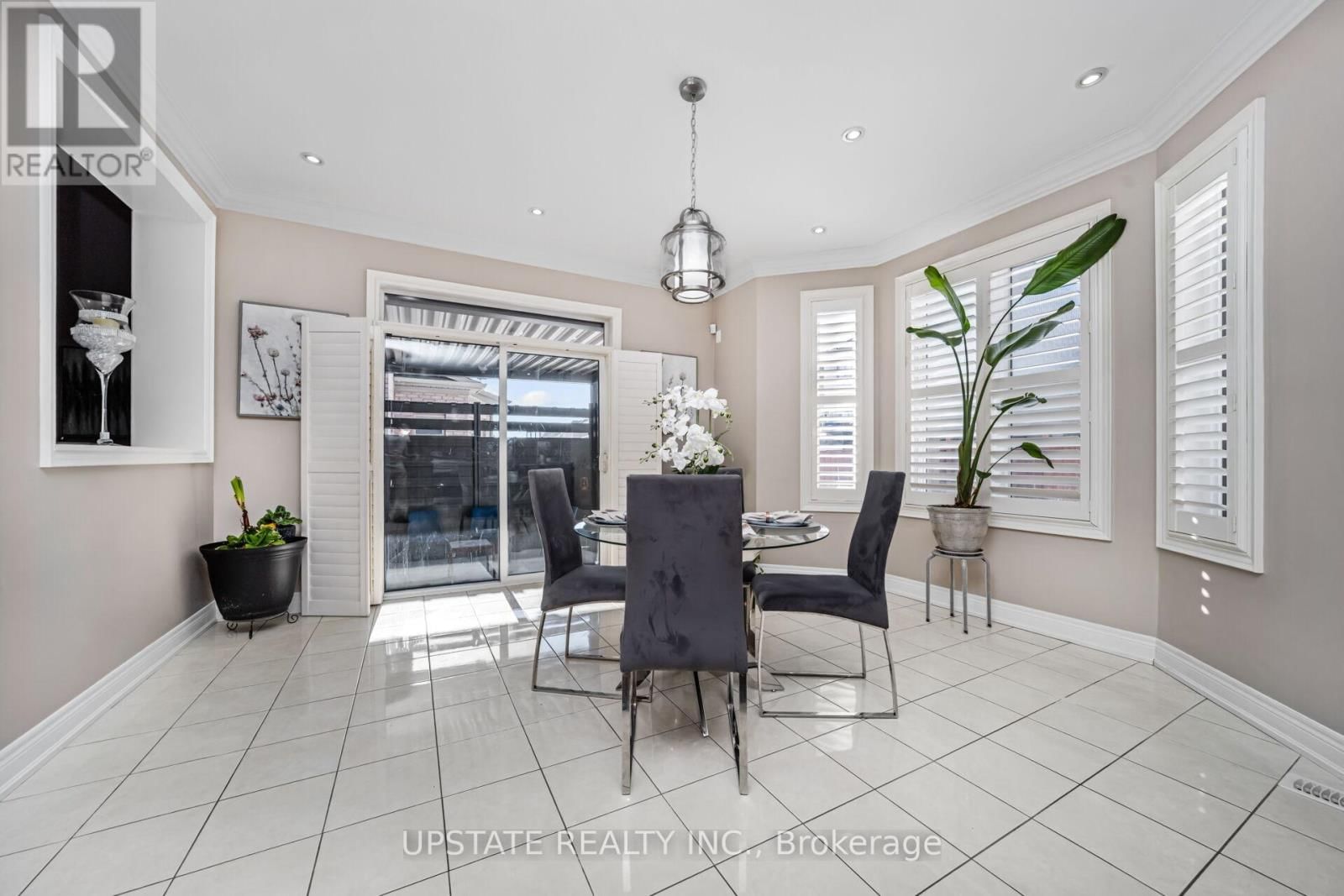 24 HAYWOOD DRIVE Image 18