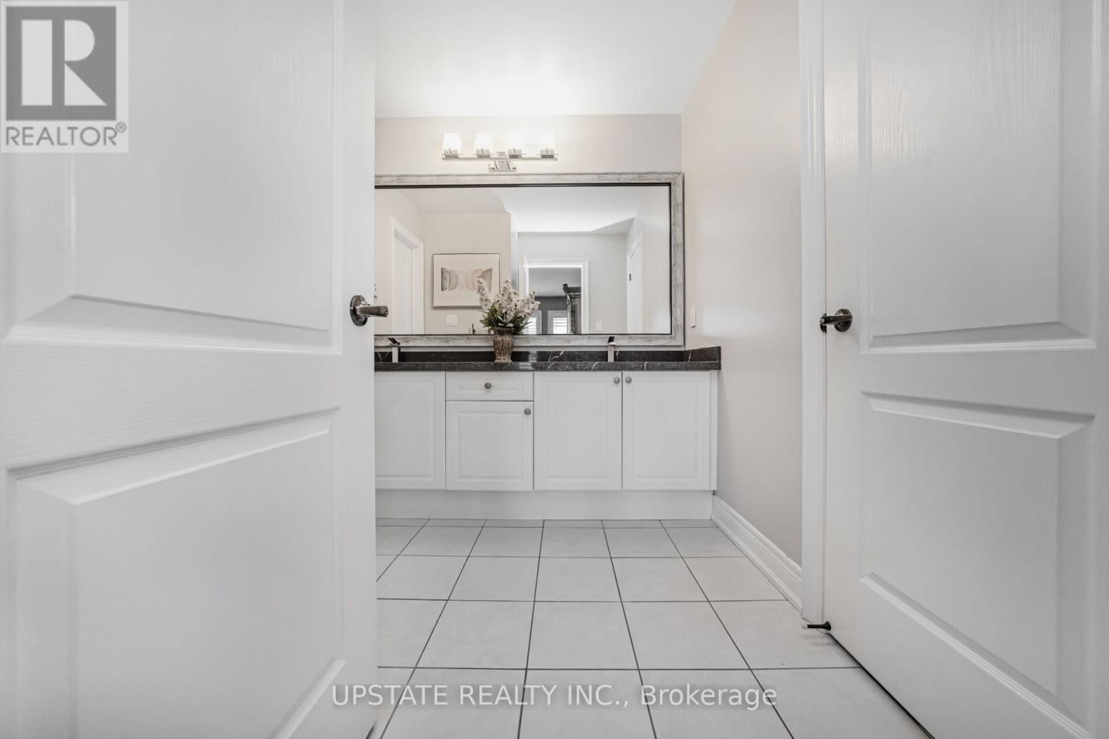 24 HAYWOOD DRIVE Image 32