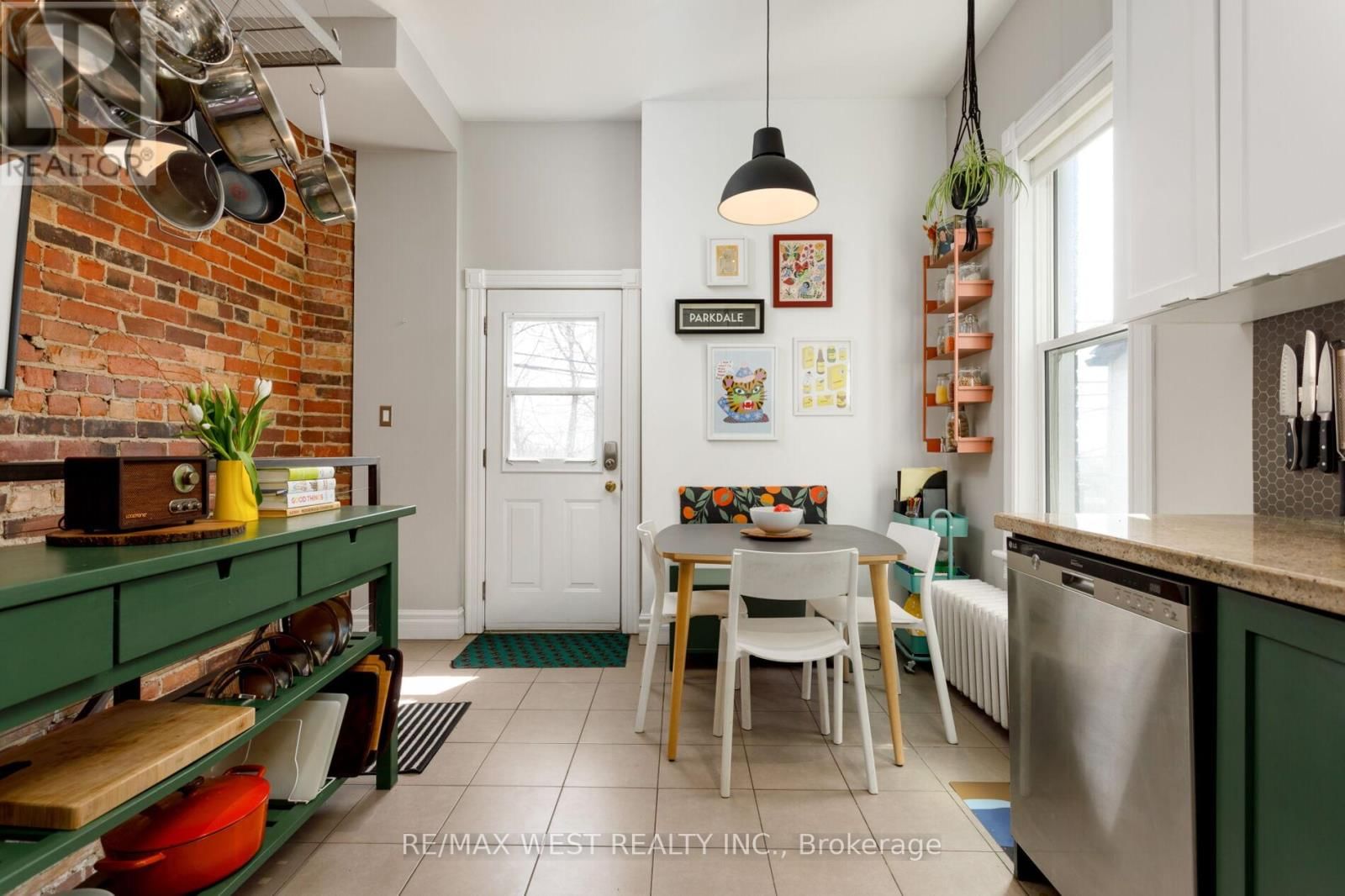 87 SPRINGHURST AVENUE Image 35