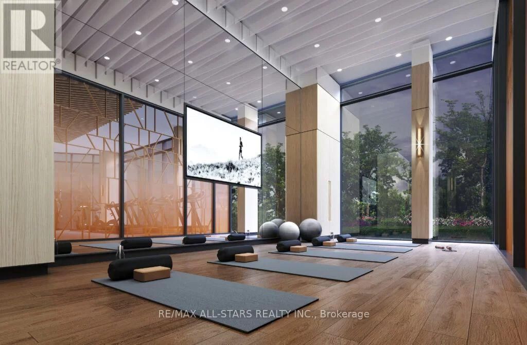 1502 - 60 CENTRAL PARK ROADWAY Image 18