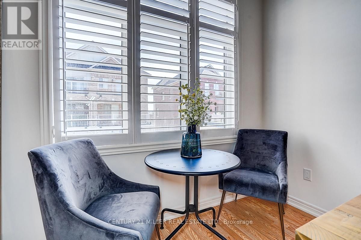 465 MANHATTAN COMMON Image 23