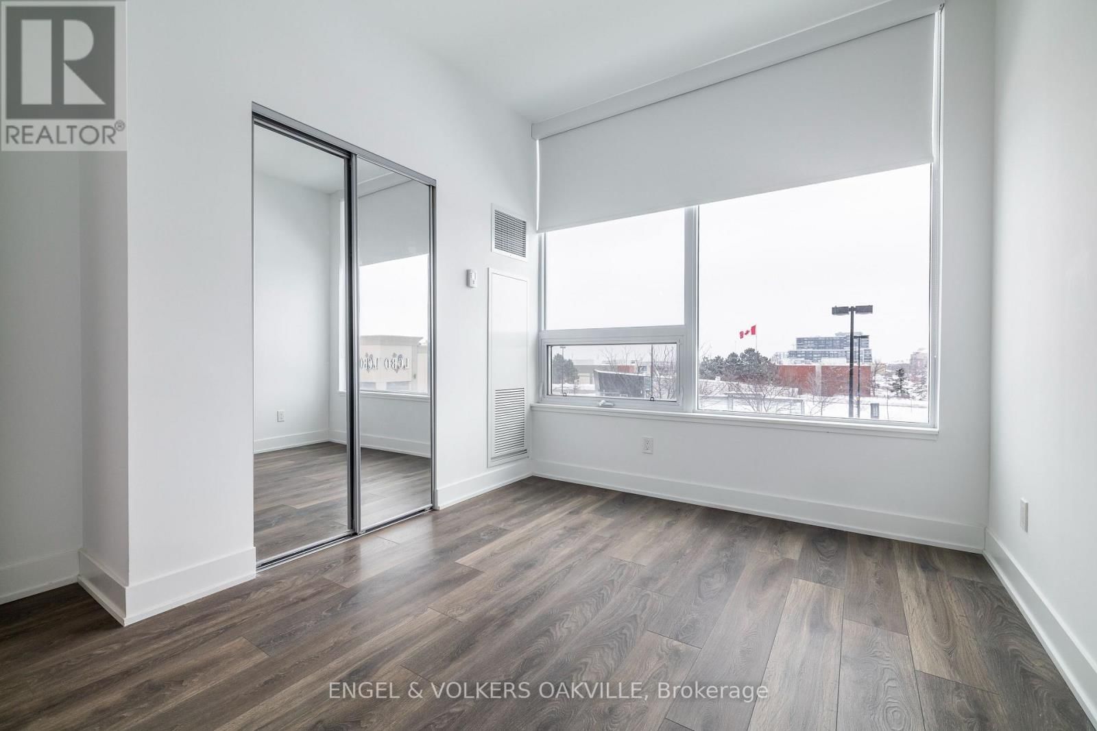 248 - 2481 TAUNTON ROAD Image 17