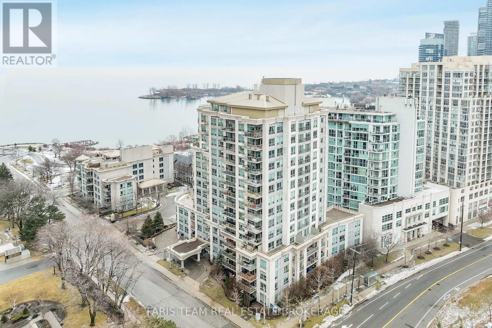 806 - 88 PALACE PIER COURT Image 1