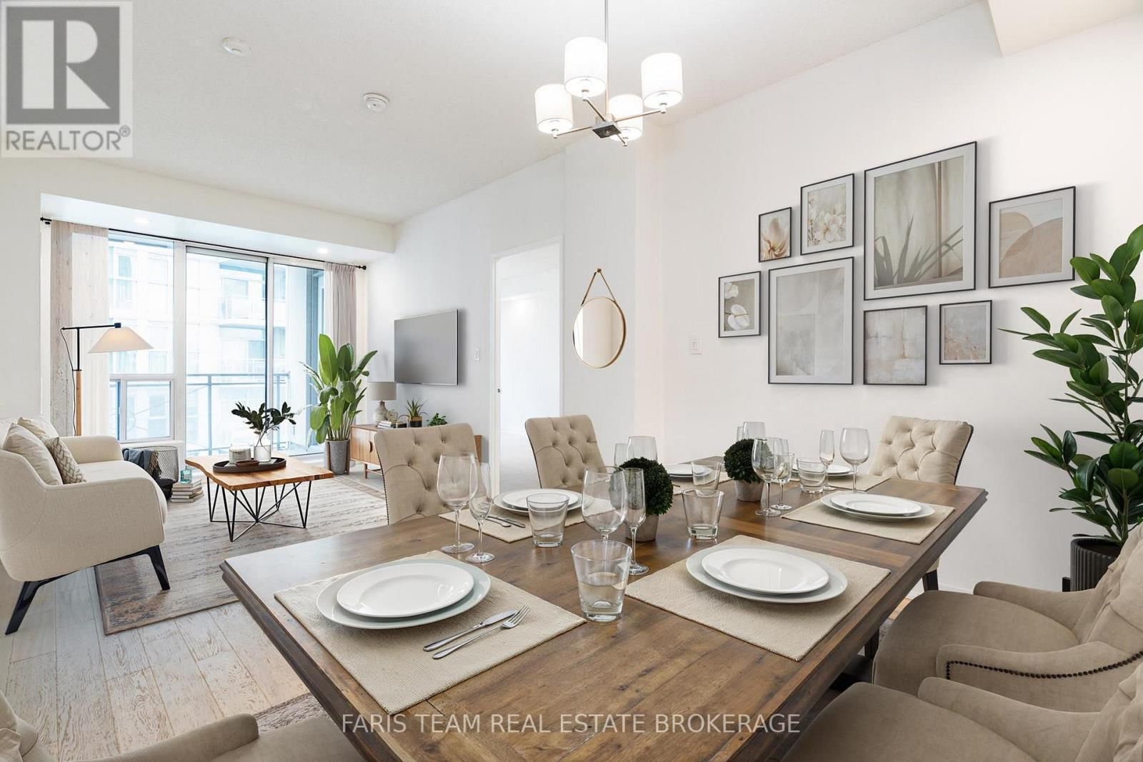 806 - 88 PALACE PIER COURT Image 12