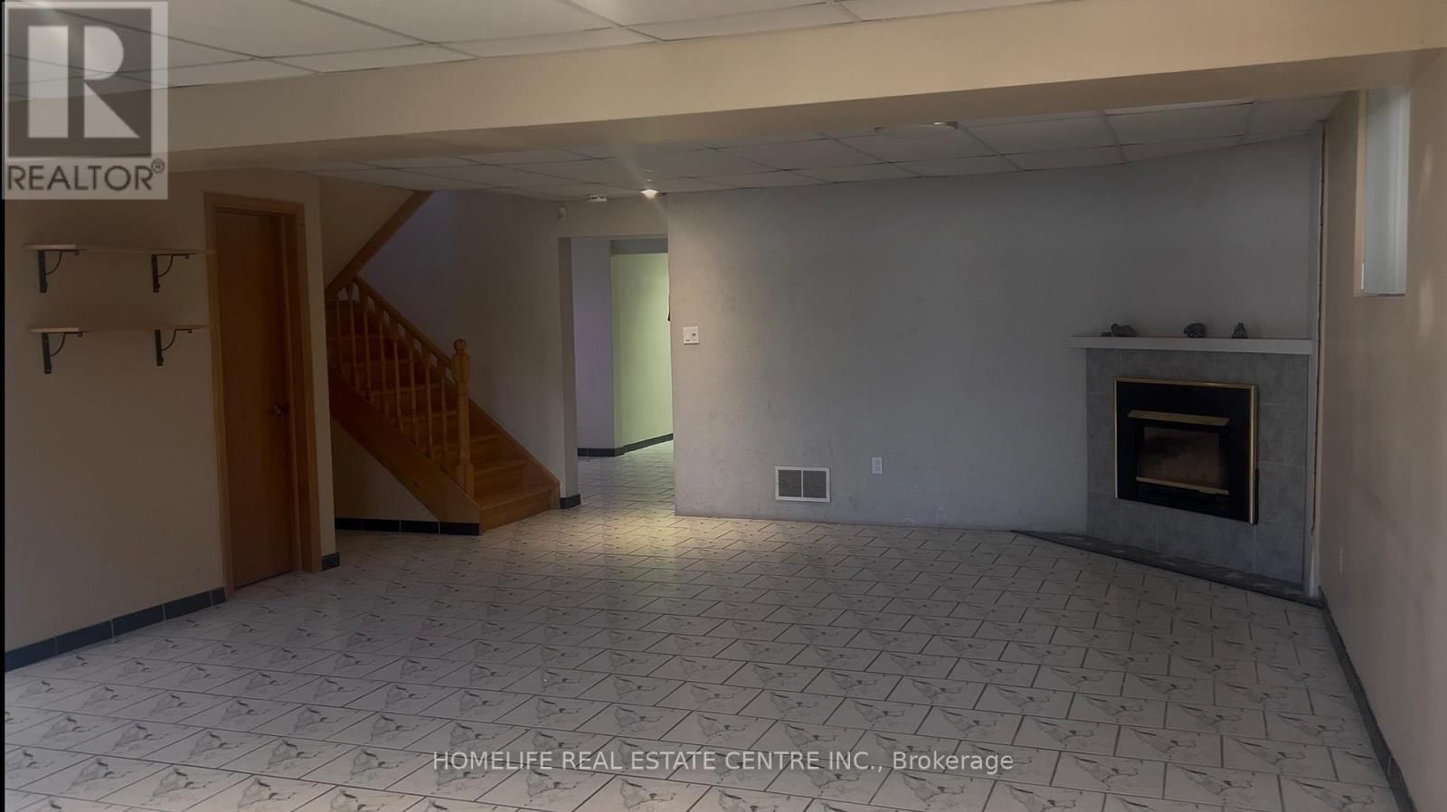 639 ROYAL YORK ROAD Image 11