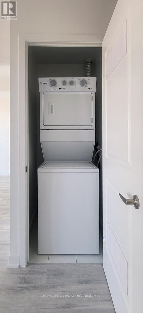 310 - 4675 METCALFE AVENUE Image 16