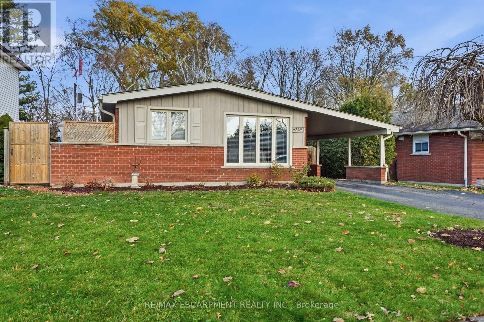 345 ERINDALE DRIVE Image 2