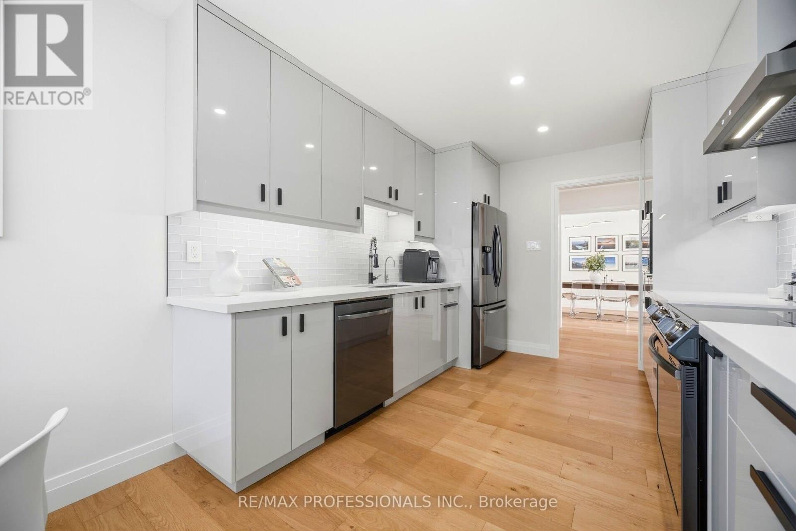 50 TROTTERS LANE Image 12