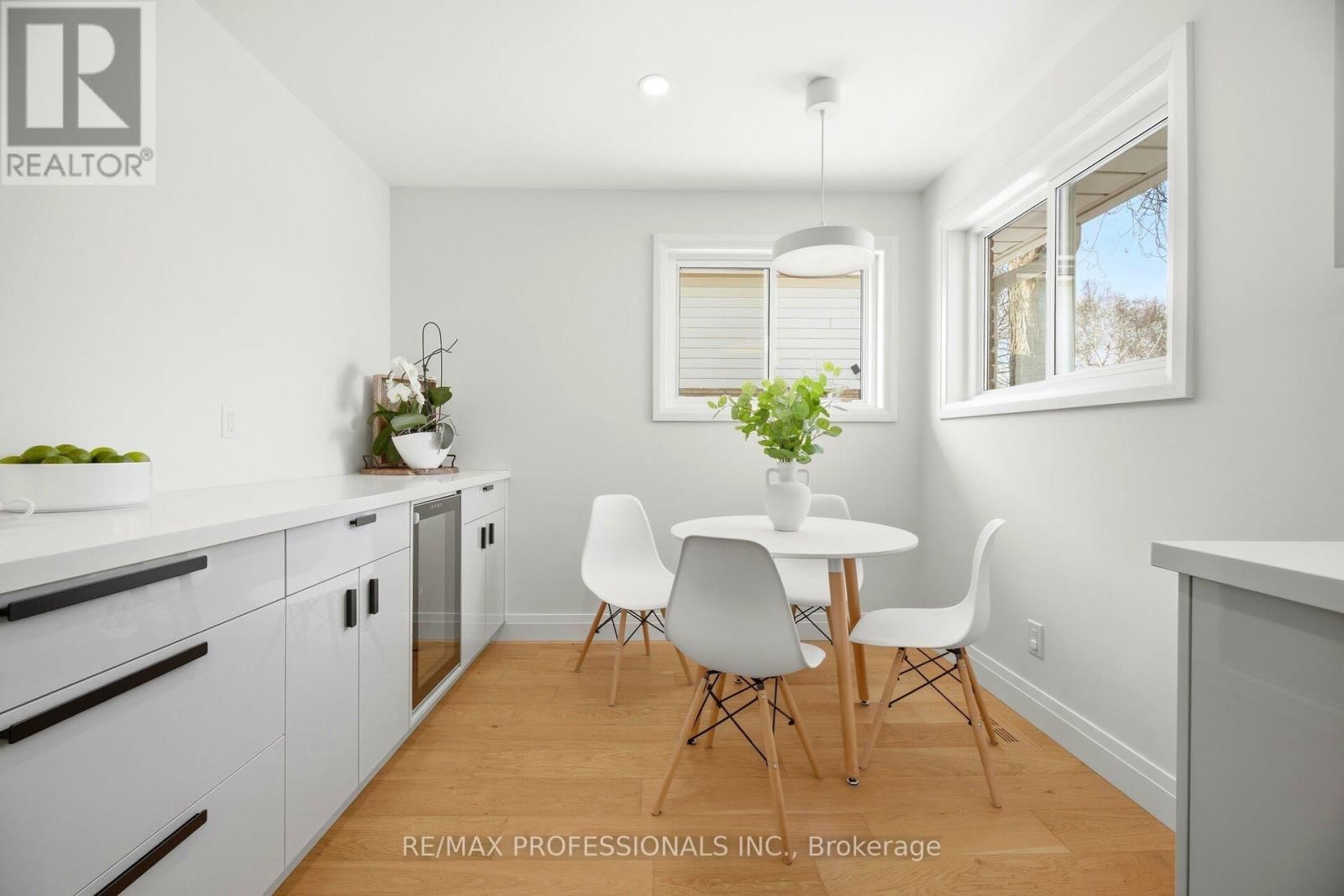 50 TROTTERS LANE Image 15