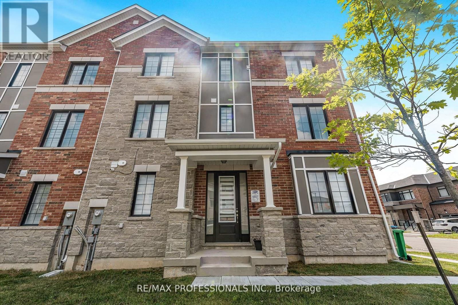 3 KEPPEL CIRCLE Image 2