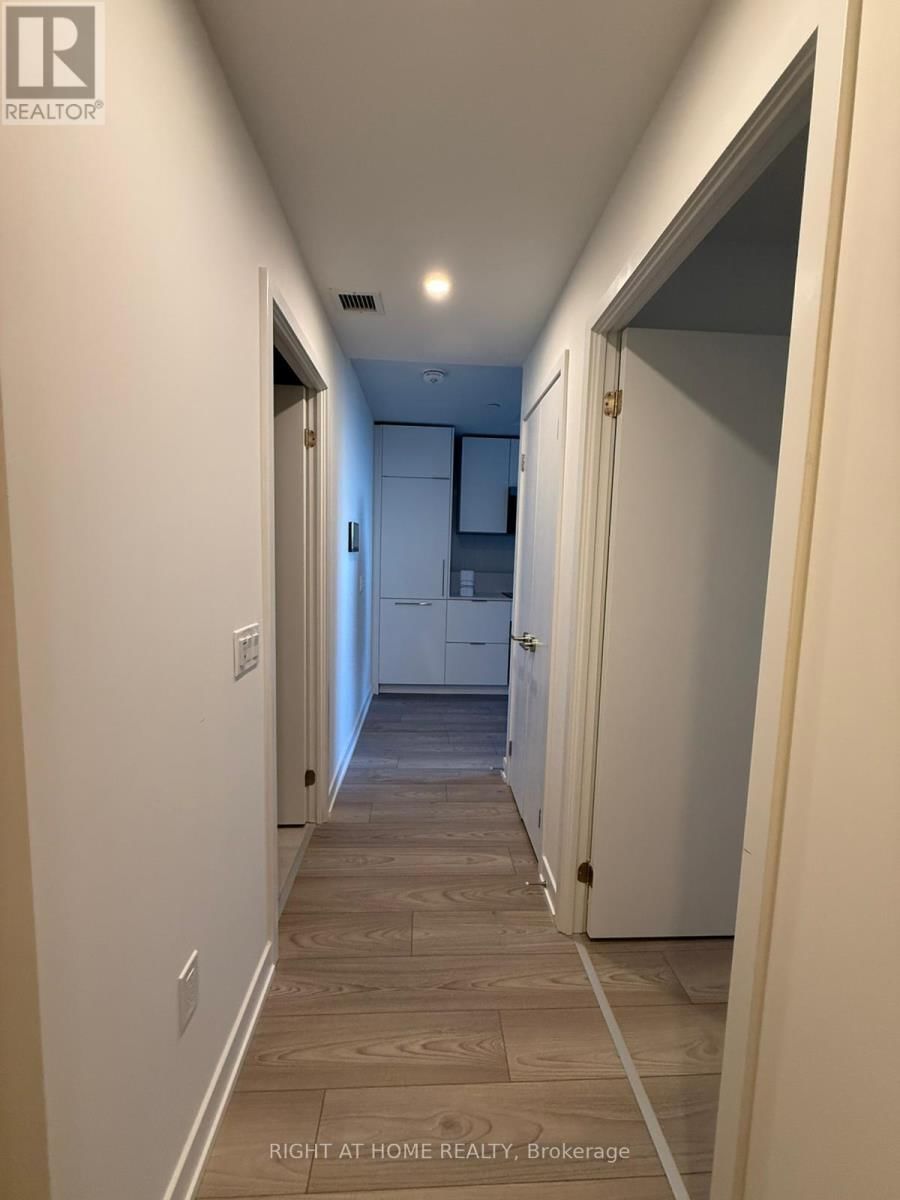 204 - 1 FAIRVIEW RD STREET Image 5