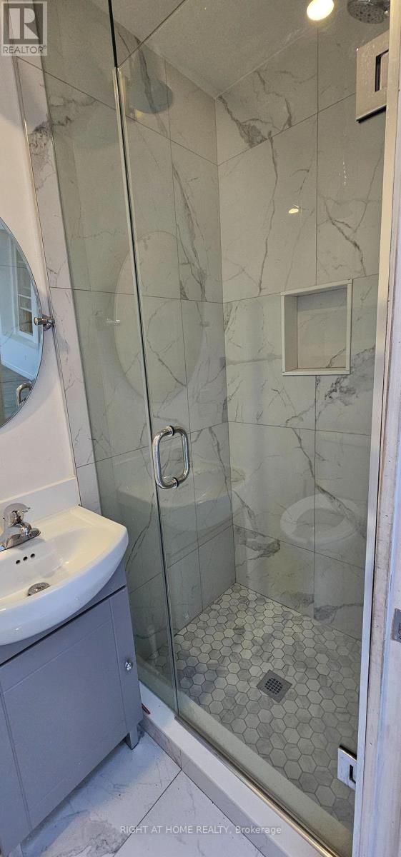 Main Floor - 72 ELEVENTH STREET Image 10