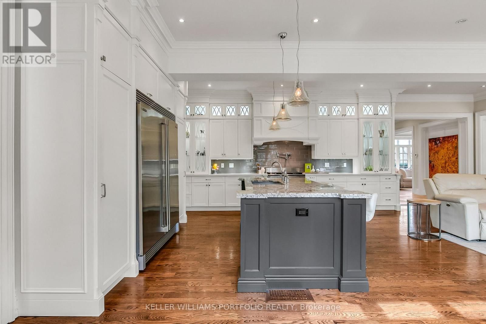 92 PINETREE WAY Image 8