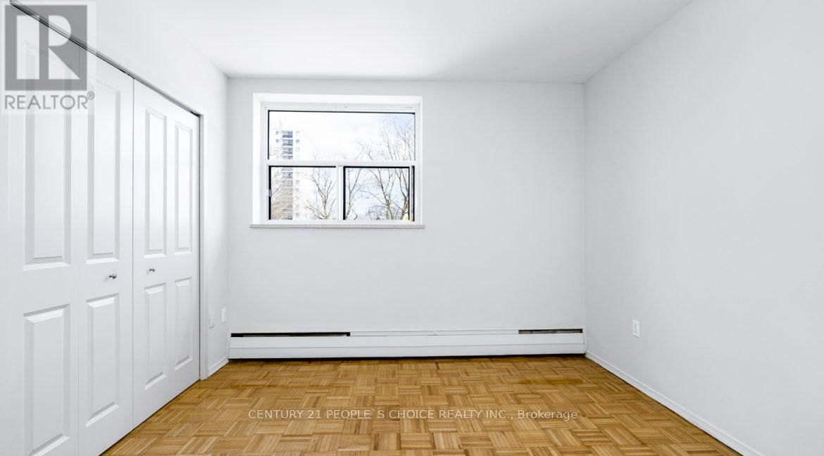 604 - 1219 DUNDAS STREET WEST Image 9