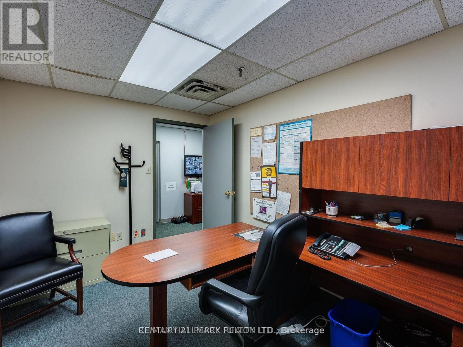 204 - 230 EDDYSTONE AVENUE Image 12