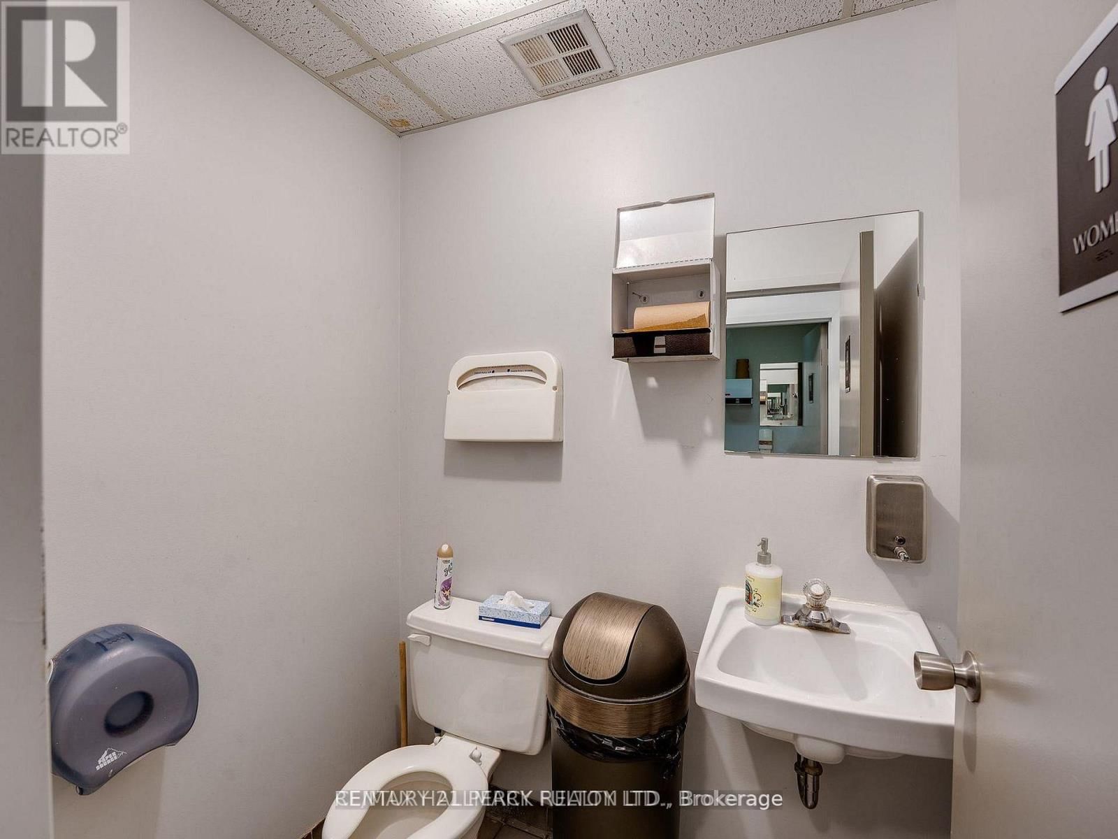 204 - 230 EDDYSTONE AVENUE Image 15