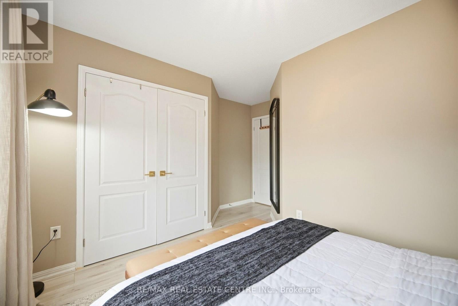 26 - 6020 DERRY ROAD Image 31