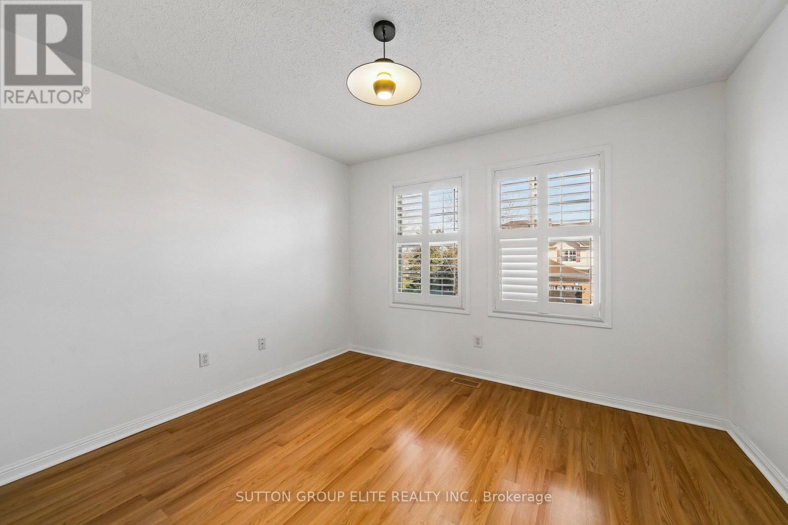 636 PORTER WAY Image 35