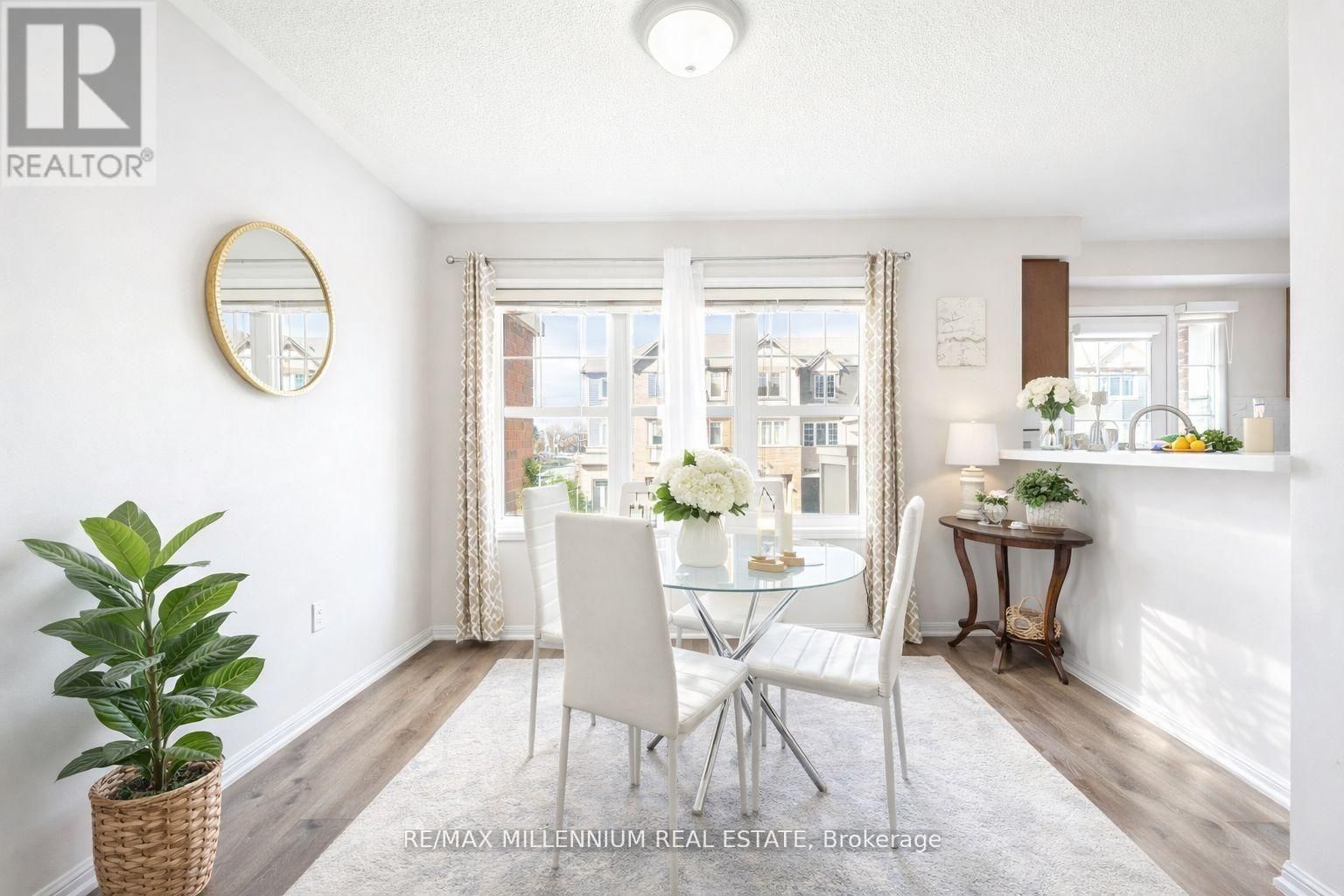 53 COLONEL FRANK CHING CRESCENT Image 14