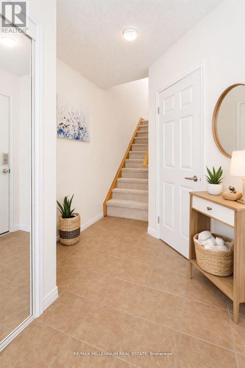 53 COLONEL FRANK CHING CRESCENT Image 6